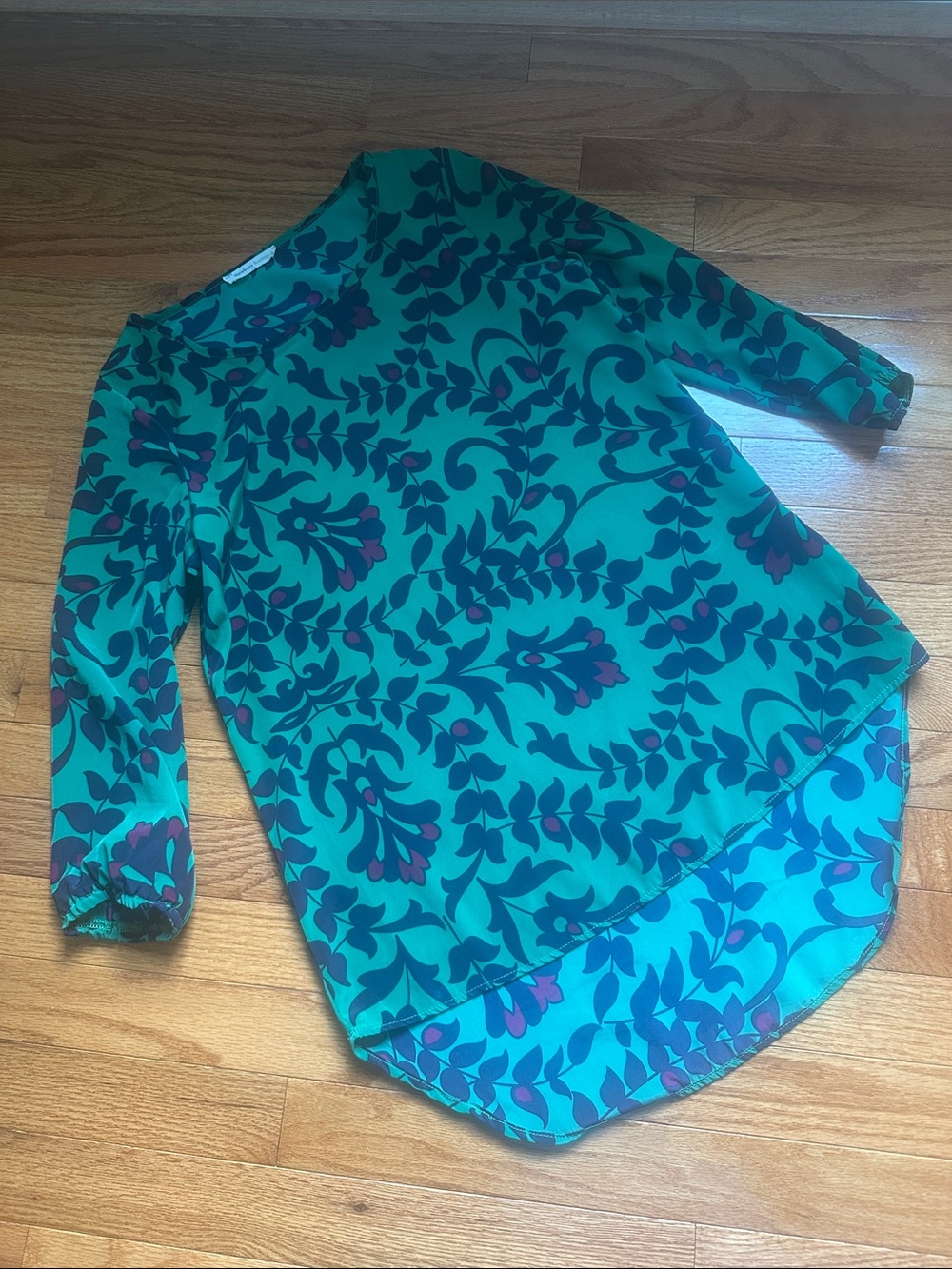 Newbury Kustom Green Tunic with Navy & Magenta Leaf Print